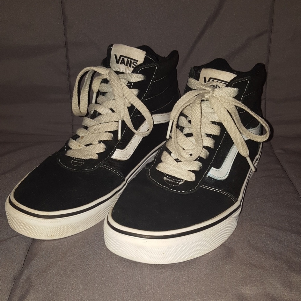 RE-SELL!!! Vans Classic Sk8 HI